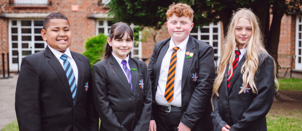 Uniform Banner 2026 (1146 x 500 px)